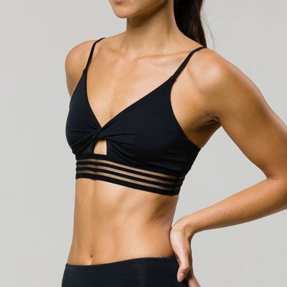 Onzie Other - NEW Onzie Flow Carrera Sports Bra size L